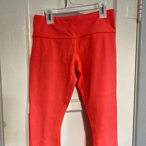 NWOT lululemon reversible crops